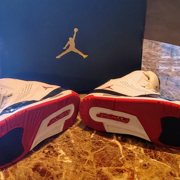 Air Jordan SC-3 Flight Basketball Sneakers - Picture 8 of 11